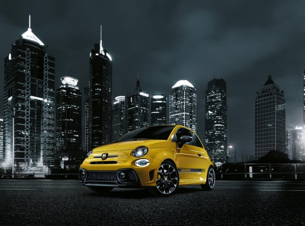 2016 Abarth 595 馬力增加，並追加LSD