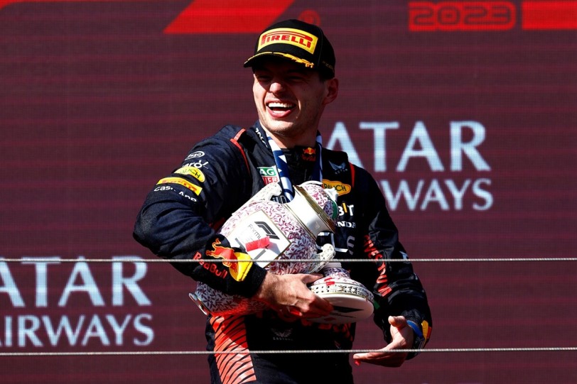 Max Verstappen為Red Bull車隊創下12連勝，打破F1歷史跨季連勝紀錄