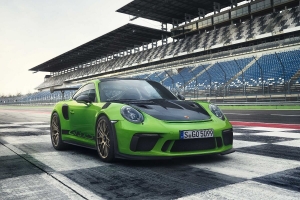 Porsche 911 GT3 RS的後窗玻璃藏有大學問！