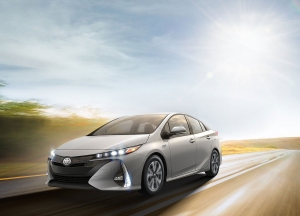 省油新境界！插電版的Toyota Prius Prime油耗可達51km/L