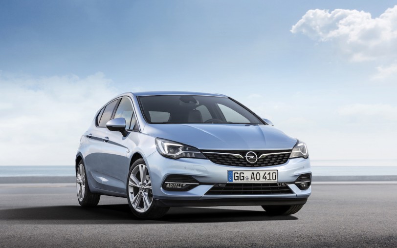 魔鬼藏在細節裡，Opel/Vauxhall 小改款 ASTRA 亮相，全面更替 PSA 節能汽柴油動力族！