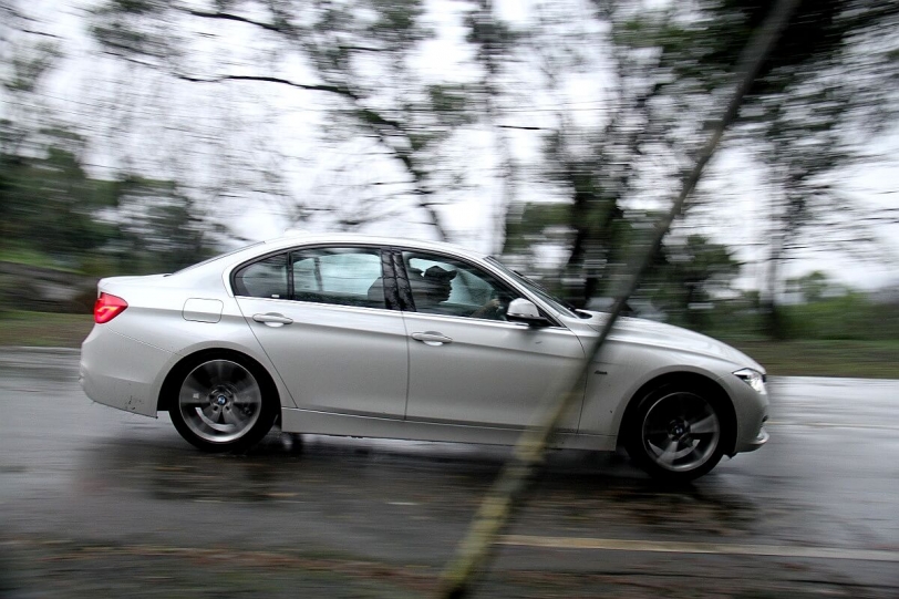 享受BMW F30 320i Sport Line最後的平衡力作!