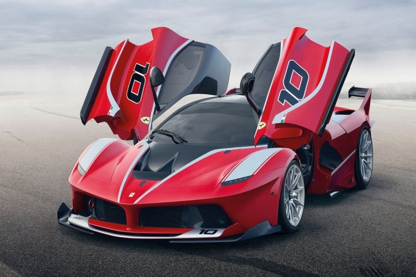 Hublot x Ferrari FXX K最新藍寶石「透視」錶款 暨 精彩Ferrari FXX K動態影片