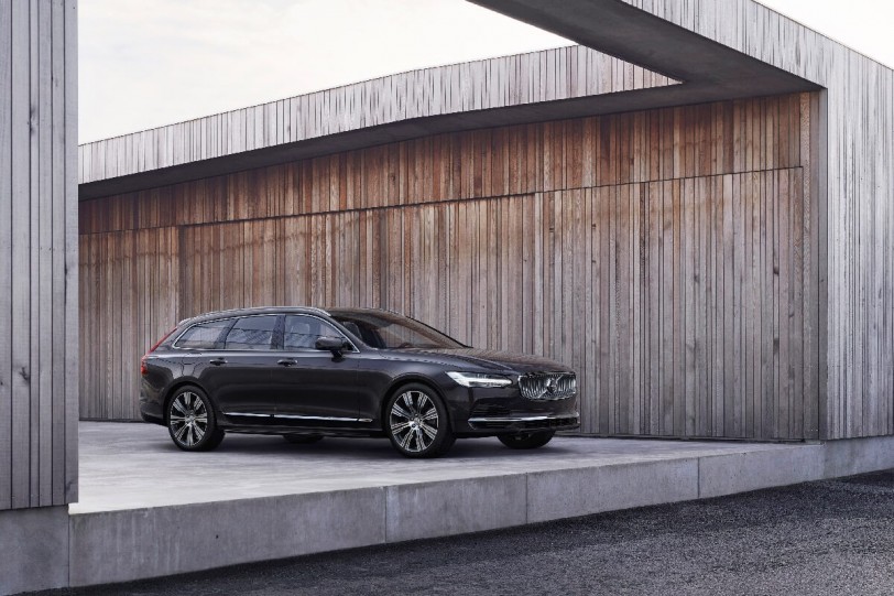 Volvo S90/V90更新小改 新增輕度混合動力車型