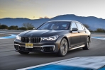 想知道BMW M760i最高時速可以跑多快嗎?330km/h的時速錶快不夠用啦!(內有影片)