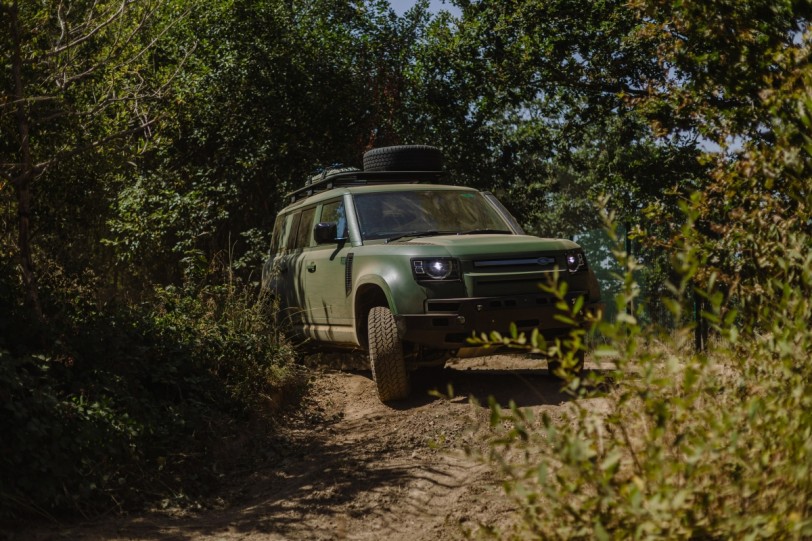 DEFENDER揭露全新次世代軍用載具：DEFENDER WOLF II