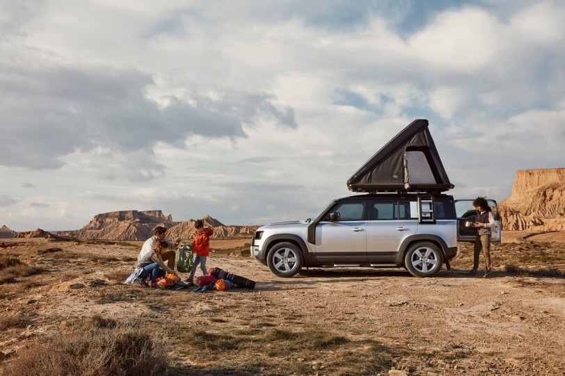 Land Rover與Autohome合作 推出新Defender 110專用露營「頂篷」