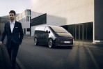 最接近太空船的移動載具,Hyundai STARIA/STARIA Premium 超現實 MPV 全球首發