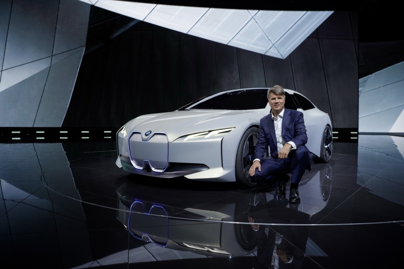 2017法蘭克福車展：四門轎跑來電！BMW i Vision Dynamics Concept登場