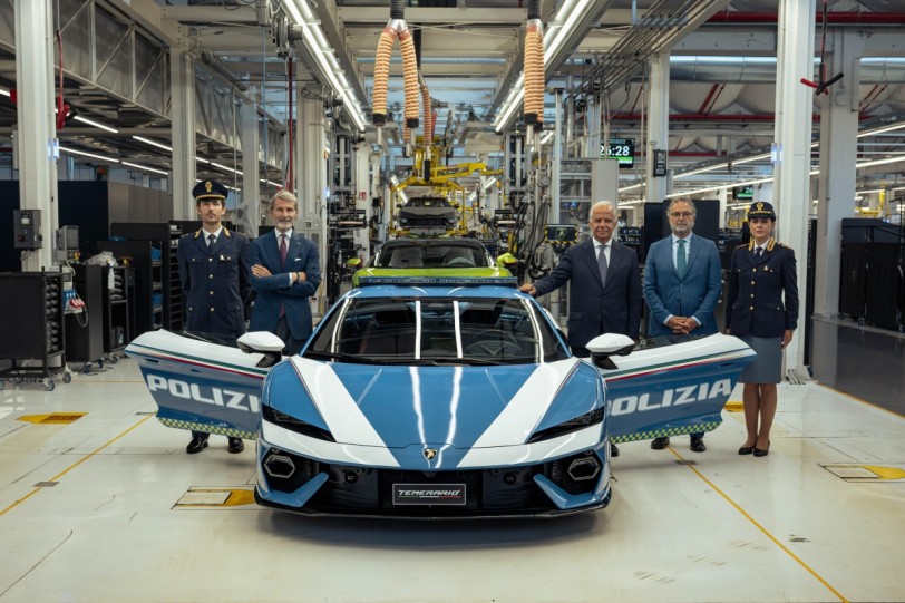 Lamborghini為義大利國家警察打造Temerario Polizia
