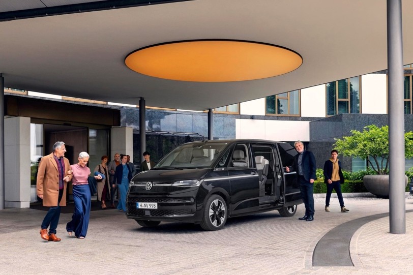 福斯商旅全新年式Multivan TDI 8人座車型嶄新登場！IQ.Drive科技再升級，210萬元起開啟大格局