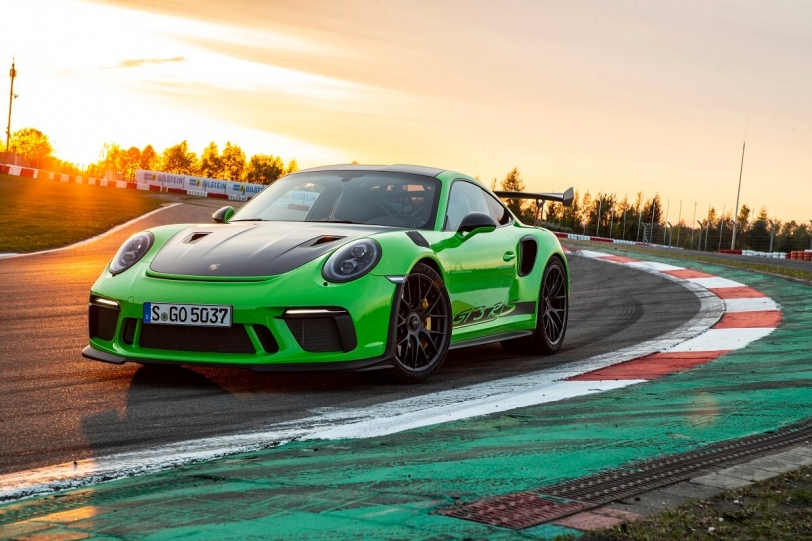 讓Porsche的女性色彩設計師告訴你：為什麼New 911 GT3 RS要用綠色？