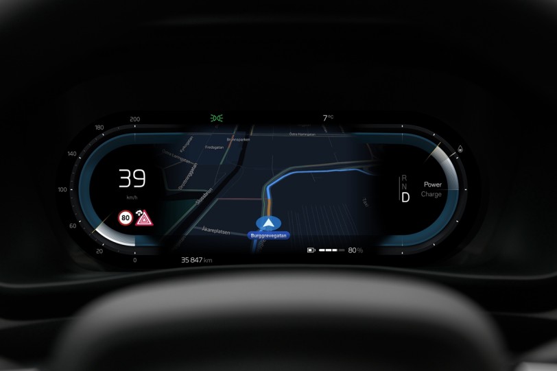 Volvo首創的車連網安全技術已可提醒駕駛前方發生的事故，並與其他品牌汽車共享