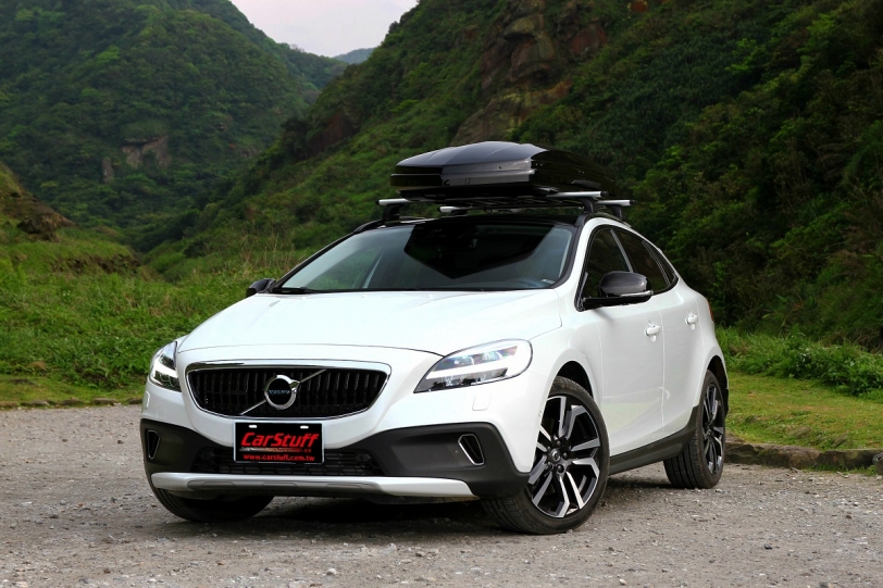 攻克山野，戰力加級！Volvo V40 Cross Country就是要AWD不可