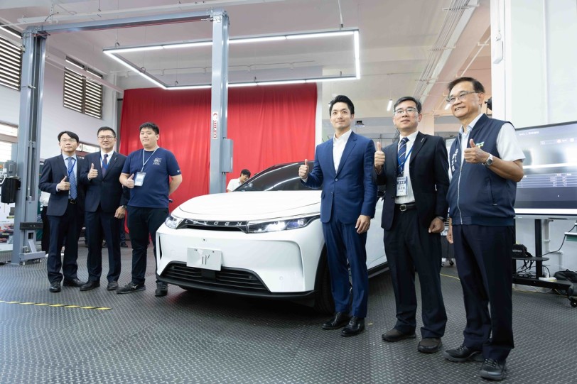 LUXGEN攜手臺北市政府、南港高工成立全國唯一「智慧電動車技術教學中心」