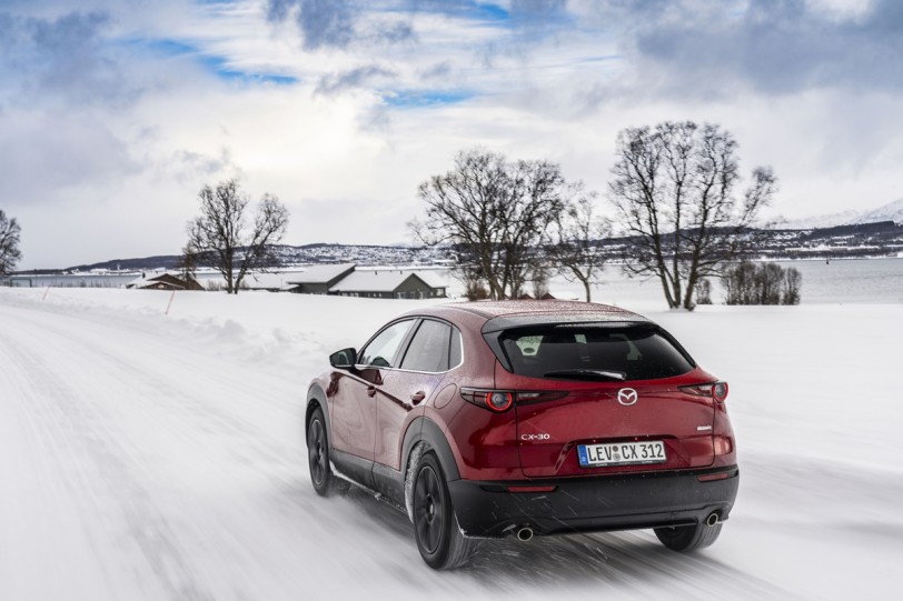 Mazda CX-30在北極圈使用可持續性燃料行駛了1300多英里