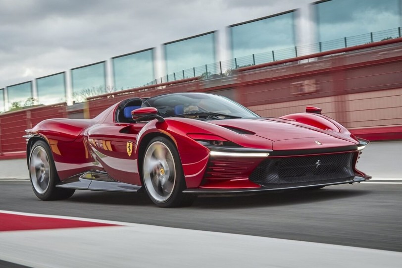 Ferrari Daytona SP3贏得紅點「Best of the Best」最佳設計獎！Ferrari第七次獲得此獎項